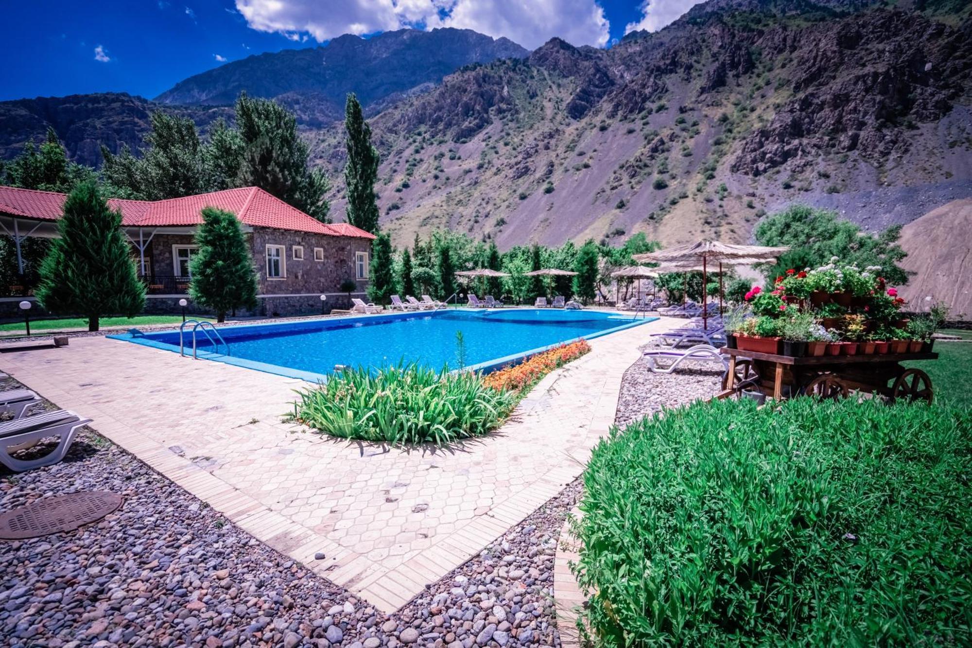 Chatcal Mountains Resort Burchmulla Exterior foto