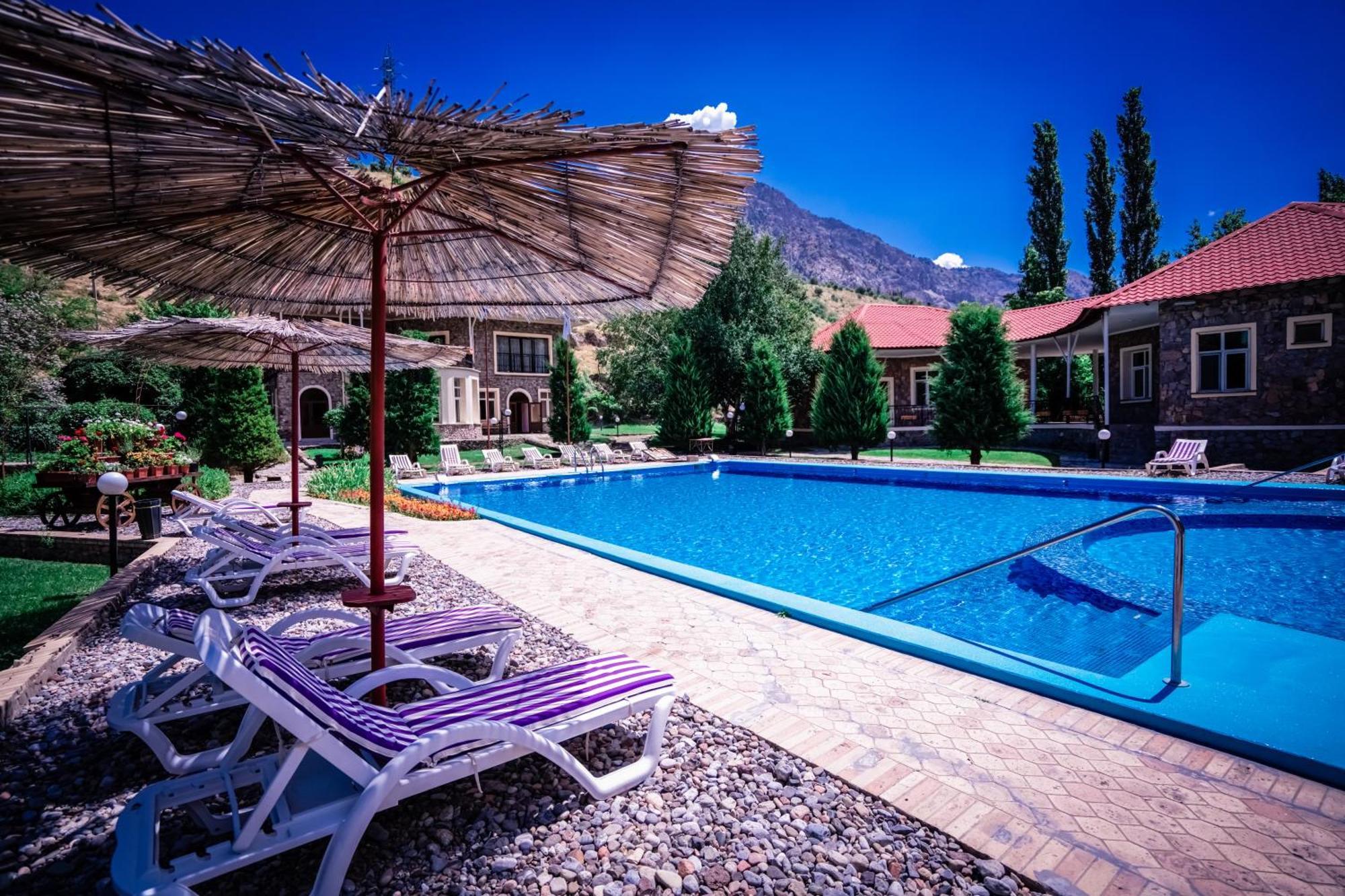 Chatcal Mountains Resort Burchmulla Exterior foto