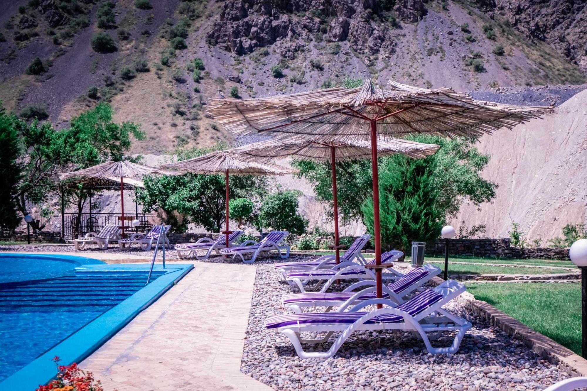 Chatcal Mountains Resort Burchmulla Exterior foto