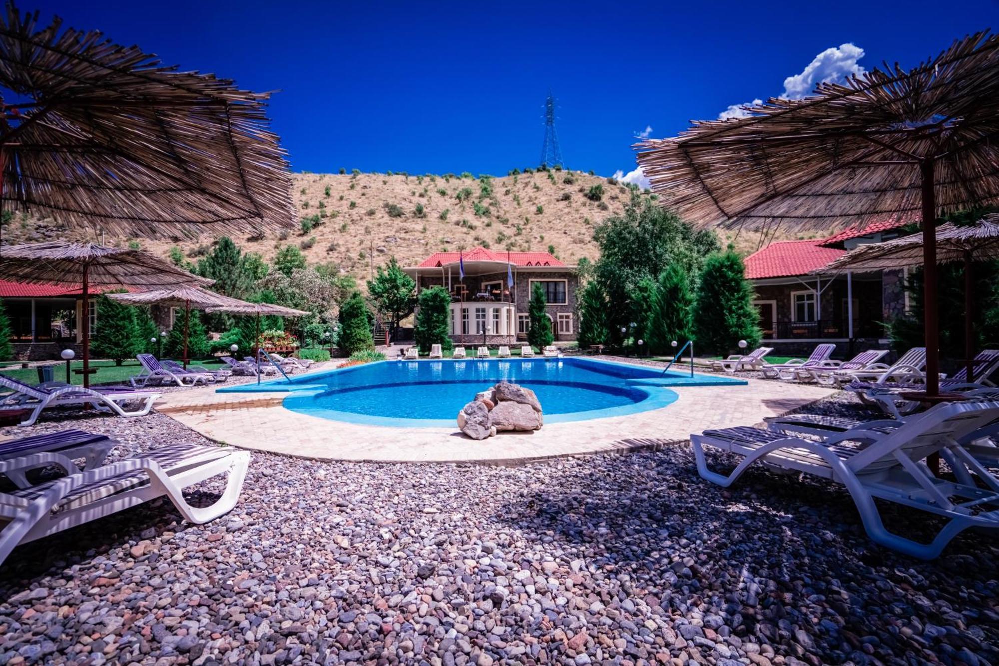 Chatcal Mountains Resort Burchmulla Exterior foto