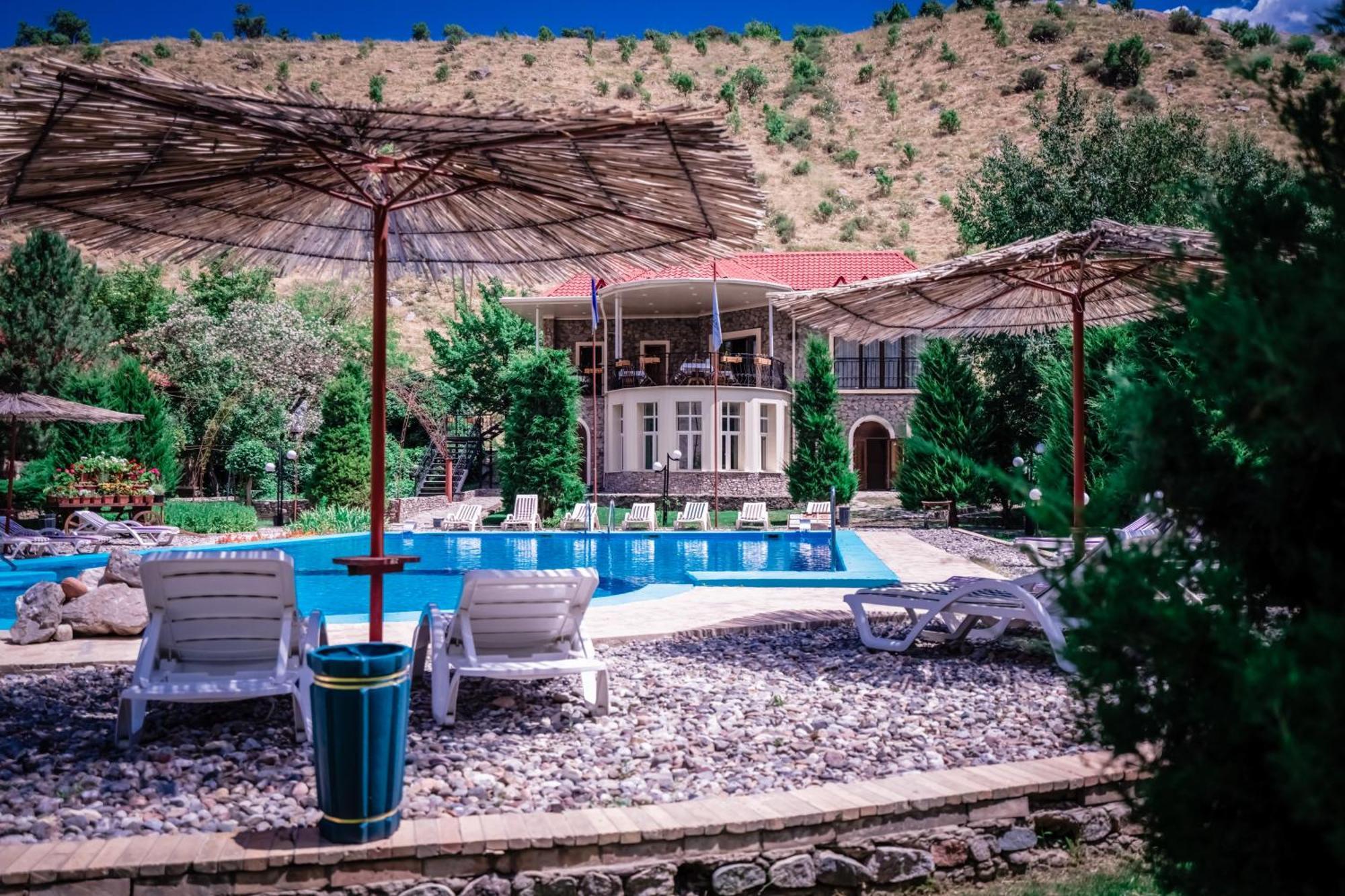 Chatcal Mountains Resort Burchmulla Exterior foto
