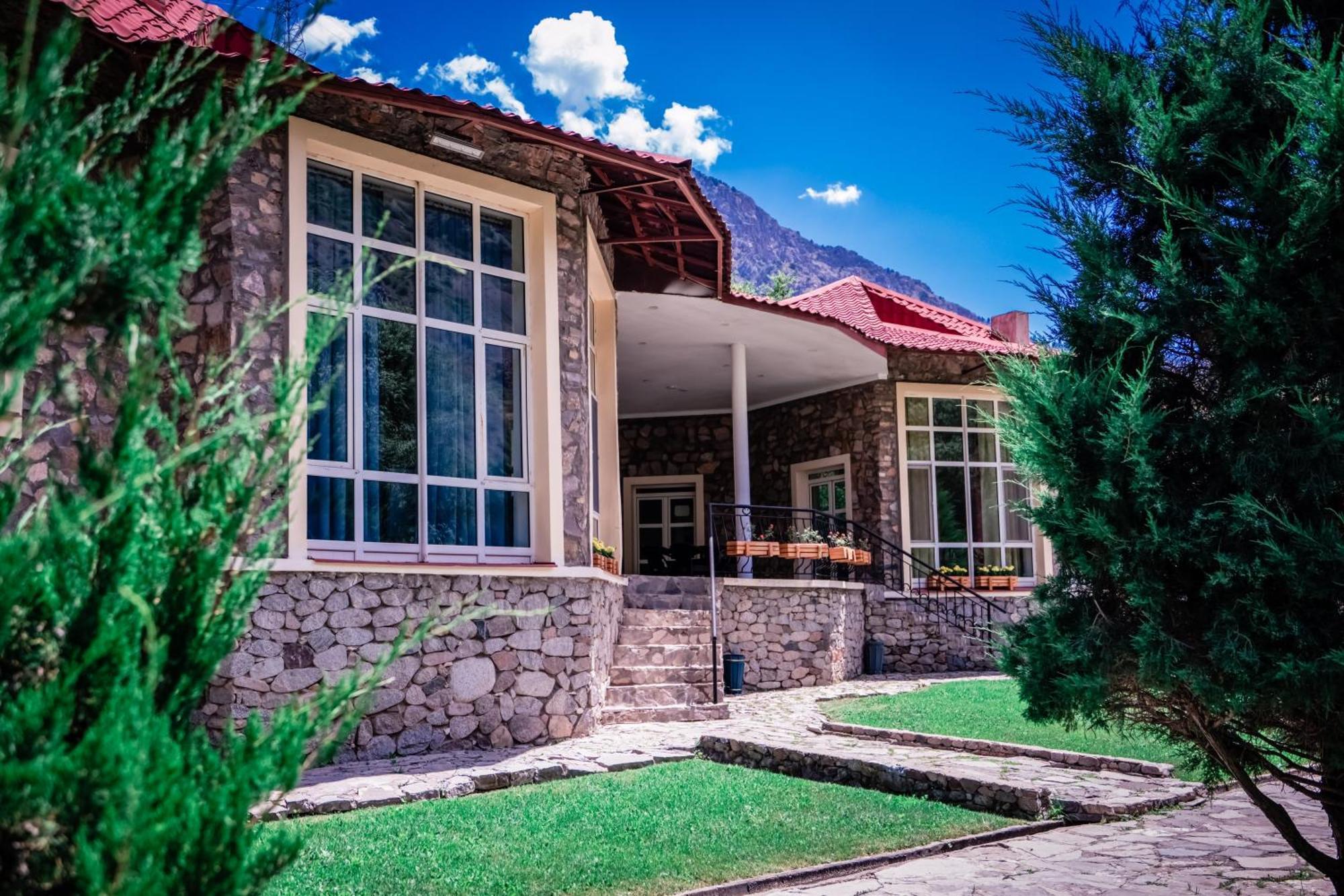 Chatcal Mountains Resort Burchmulla Exterior foto