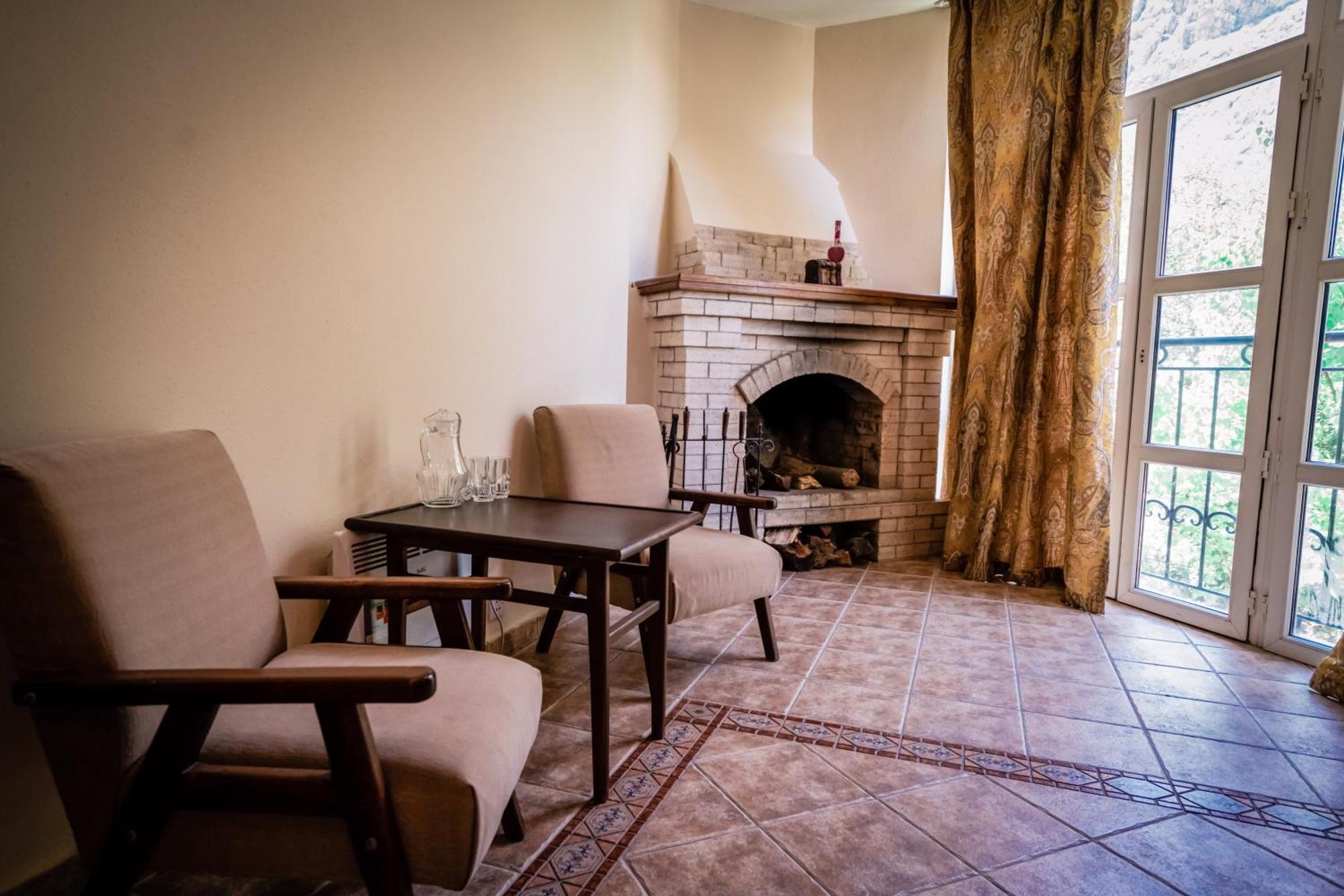 Chatcal Mountains Resort Burchmulla Exterior foto